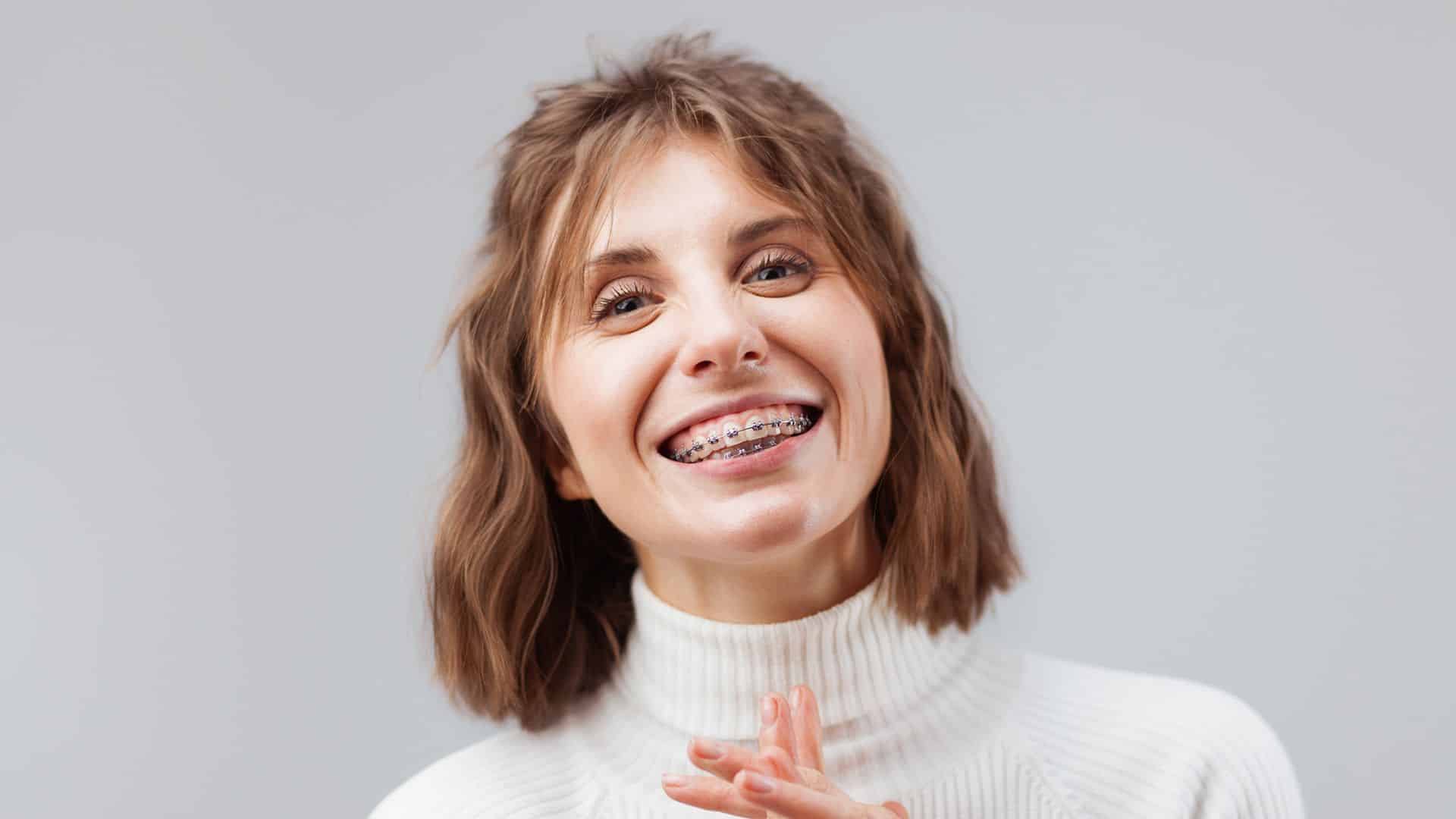 Read more about the article How Orthodontic Treatment Can Improve Confidence at Work and Social Events